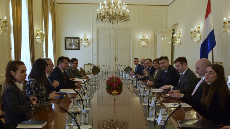  Predsjednik Vlade Andrej Plenković primio potpredsjednika EK Maroša Šefčoviča
